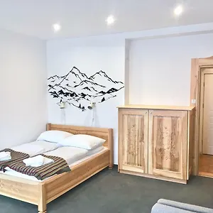 apartamenty-krupowki-35.zakopanehotels.org/